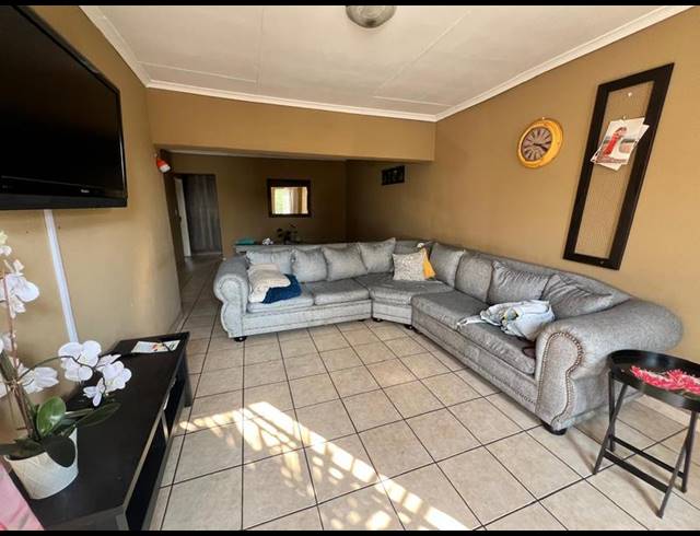 2 BEDROOM PROPERTY TO RENT IN BRAKPAN CENTRAL